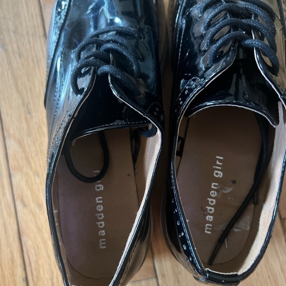 Madden Girl G-class Oxfords Platform Shoes size 9M Black Glossy Y2K Preppy - Picture 4 of 7
